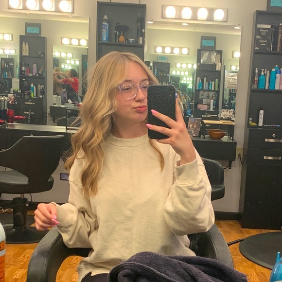 Meet your Posher, Kaylee - Picture 1 of 1